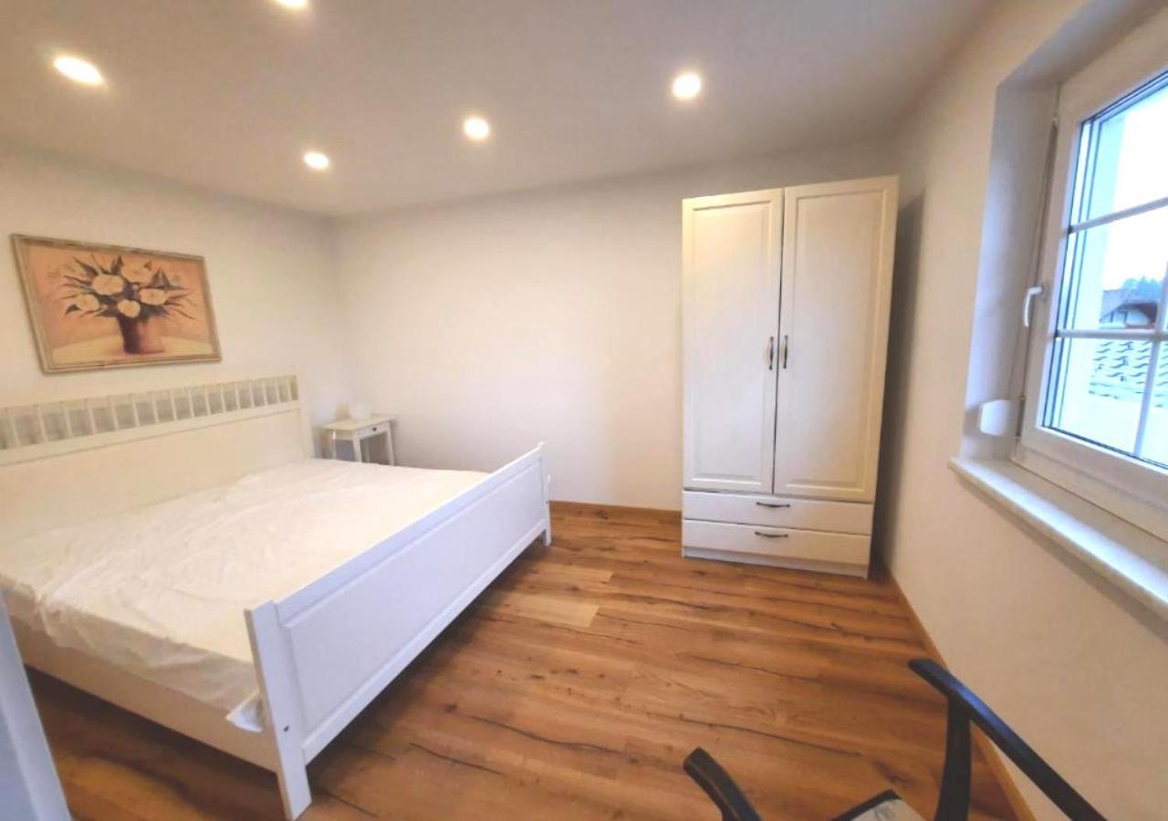 Urlaubsapartment am Silbersee Villach Ruang foto